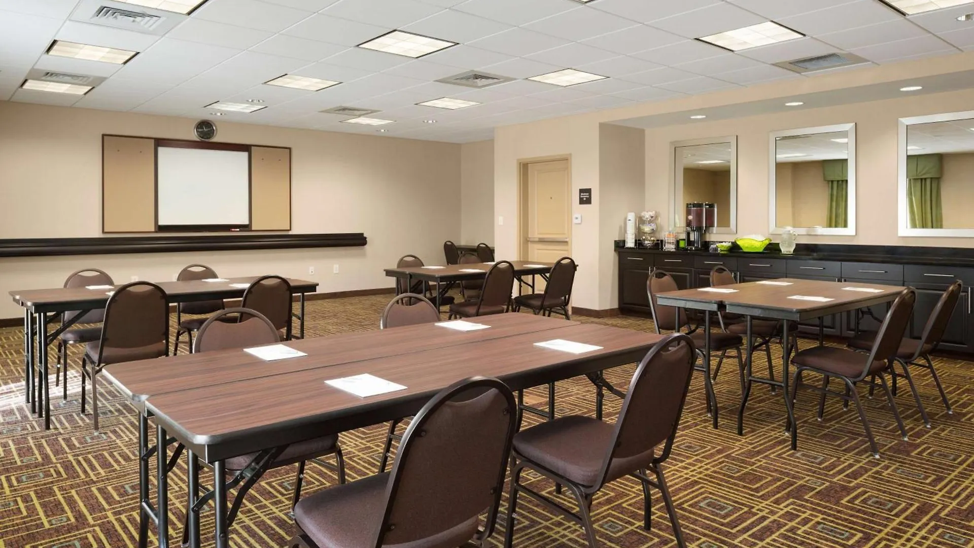 Best 13 Pet Friendly Hotels in Hoover, Alabama(AL), United States in