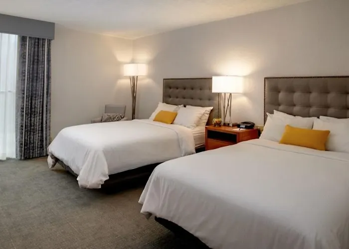 Ann Arbor Hotels With Jacuzzi in Room