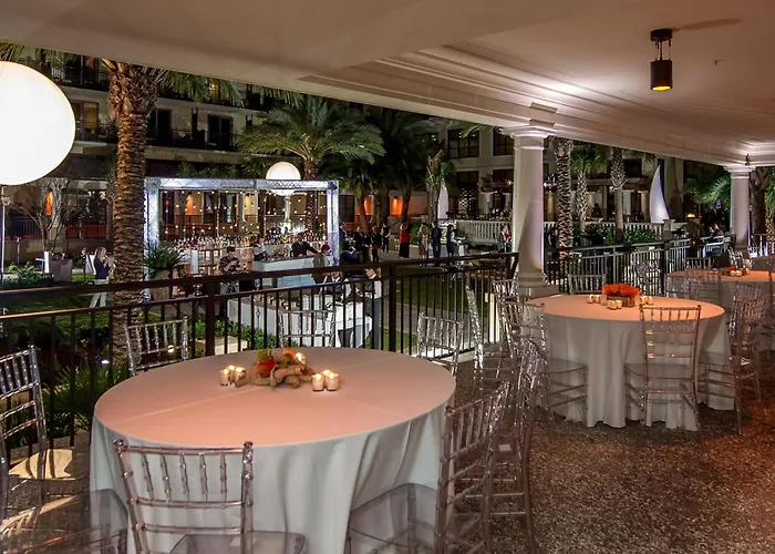 Jekyll Island Hotels With Jacuzzi in Room