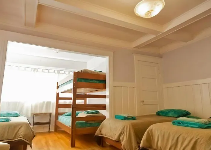 Los Angeles Hostels