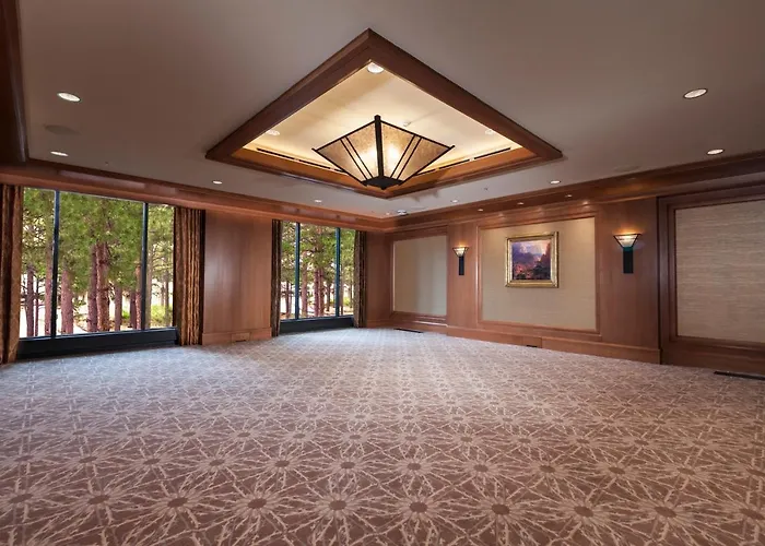 Flagstaff 4 Star Hotels